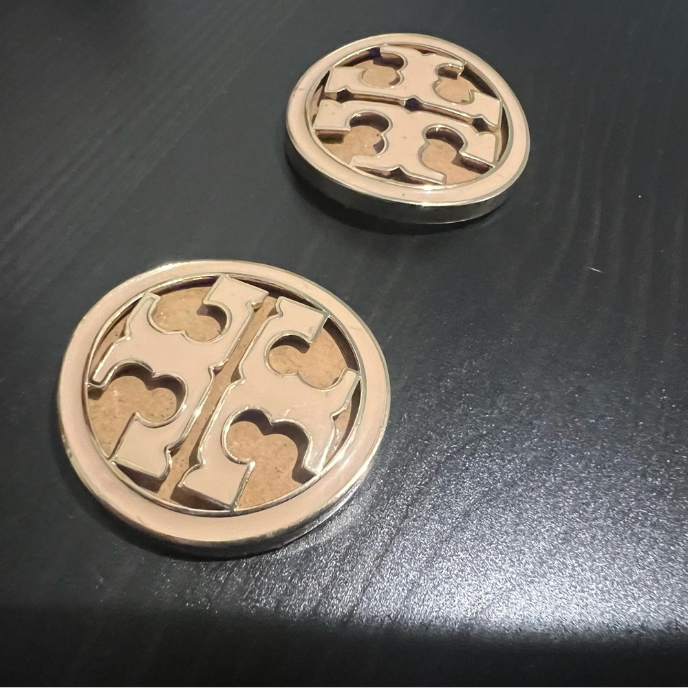 Tory Burch emblems